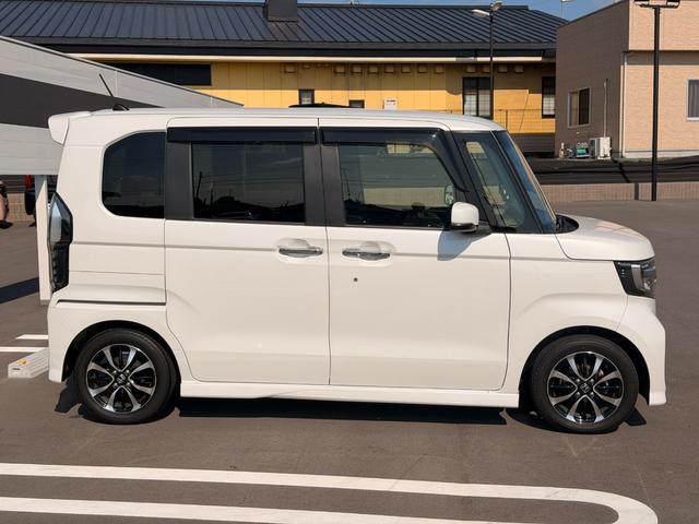 N-BOXカスタム G・Lホンダセンシング 自動軽減ブレーキ NAVI Bluetooth DVD 地デジ USB バックカメラ ETC スマートキー 片側電動スライドドア LEDライト アルミホイール ドライブレコーダー 整備記録簿 キーレス(5枚目)