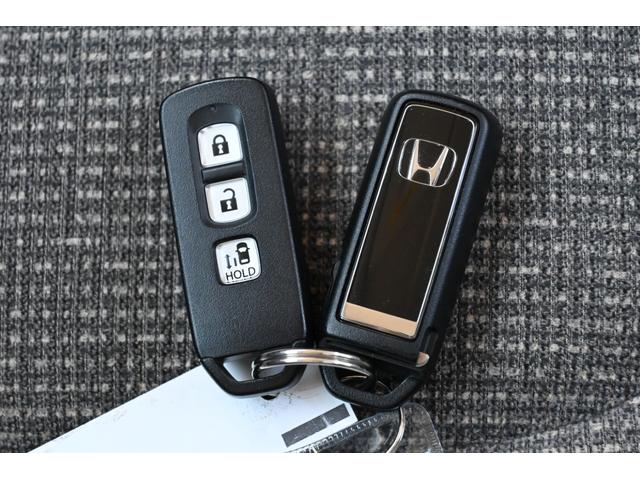 N-BOX L ホンダセンシング 純正ナビ Rカメラ FRドラレコ 障害物センサー シートヒーター LEDライト 左PWスライドドア 衝突回避支援ブレーキ I-STOP クリソナ ドラレコ付 パワステ Sヒーター(17枚目)