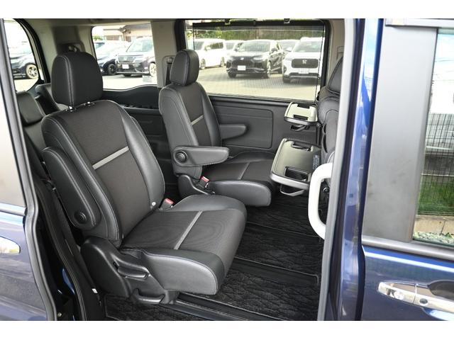 ステップワゴンスパーダ e:HEVスパーダG・EXホンダセンシング 純正10INナビ マルチビューカメラ 2.0ETC FRドラレコ シートヒーター アルミホイール LEDライト 両側Pスライドドア ハンズフリースライドドア右 Pアシスト エアバック 地デジ クルコン(22枚目)