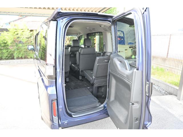 ステップワゴンスパーダ e:HEVスパーダG・EXホンダセンシング 純正10INナビ マルチビューカメラ 2.0ETC FRドラレコ シートヒーター アルミホイール LEDライト 両側Pスライドドア ハンズフリースライドドア右 Pアシスト エアバック 地デジ クルコン(26枚目)