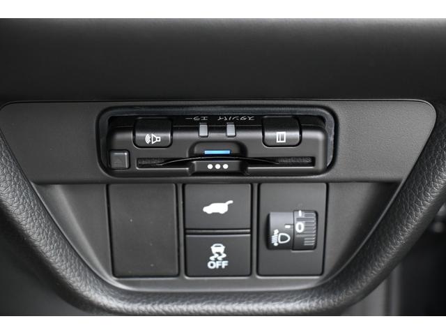 ZR-V e:HEVX ホンダセンシング 純正8INナビ Rカメラ ETC 障害物センサー PWゲート アルミホイール LEDライト ホンダコネクト バックモニター ブレーキサポート クルーズコントロール 前後センサー(15枚目)