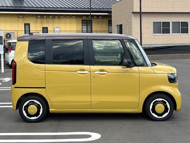 Ｎ－ＢＯＸ ベースグレード　届出済み未使用車　禁煙　Ｈｏｎｄａセンシング　コンフォートＰＫＧ　純正ナビ　地デジ　Ｂカメラ　両側電動スライドドア　ＬＥＤライト　コーナーセンサー　ＥＴＣ　１４インチホイール　衝突軽減システム　ＡＢＳ（2枚目）