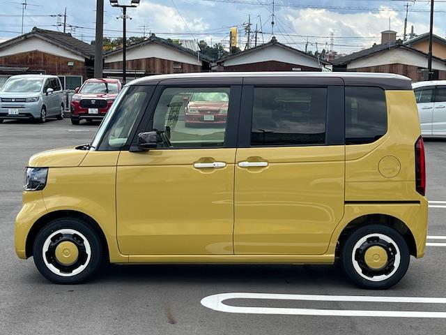 Ｎ－ＢＯＸ ベースグレード　届出済み未使用車　禁煙　Ｈｏｎｄａセンシング　コンフォートＰＫＧ　純正ナビ　地デジ　Ｂカメラ　両側電動スライドドア　ＬＥＤライト　コーナーセンサー　ＥＴＣ　１４インチホイール　衝突軽減システム　ＡＢＳ（3枚目）