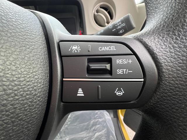 Ｎ－ＢＯＸ ベースグレード　届出済み未使用車　禁煙　Ｈｏｎｄａセンシング　コンフォートＰＫＧ　純正ナビ　地デジ　Ｂカメラ　両側電動スライドドア　ＬＥＤライト　コーナーセンサー　ＥＴＣ　１４インチホイール　衝突軽減システム　ＡＢＳ（12枚目）