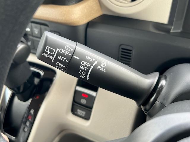 Ｎ－ＢＯＸ ベースグレード　届出済み未使用車　禁煙　Ｈｏｎｄａセンシング　コンフォートＰＫＧ　純正ナビ　地デジ　Ｂカメラ　両側電動スライドドア　ＬＥＤライト　コーナーセンサー　ＥＴＣ　１４インチホイール　衝突軽減システム　ＡＢＳ（15枚目）