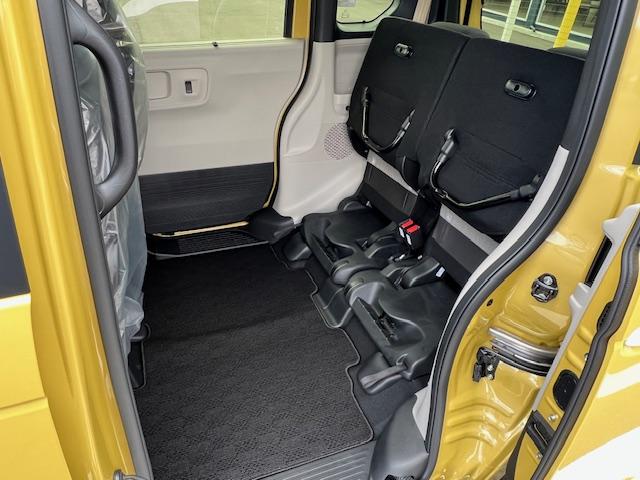 Ｎ－ＢＯＸ ベースグレード　届出済み未使用車　禁煙　Ｈｏｎｄａセンシング　コンフォートＰＫＧ　純正ナビ　地デジ　Ｂカメラ　両側電動スライドドア　ＬＥＤライト　コーナーセンサー　ＥＴＣ　１４インチホイール　衝突軽減システム　ＡＢＳ（31枚目）