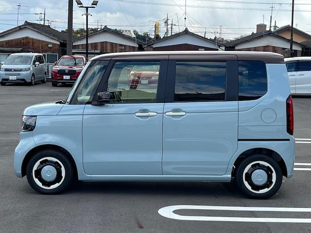Ｎ－ＢＯＸ ベースグレード　届出済み未使用車　禁煙　コンフォートＰＫＧ　Ｈｏｎｄａセンシング　純正ナビ　地デジ　Ｂカメラ　Ｂｌｕｅｔｏｏｔｈ　両側電動スライドドア　ＬＥＤライト　シートヒーター　フロントドラレコ　ＥＴＣ　ＡＢＳ（4枚目）