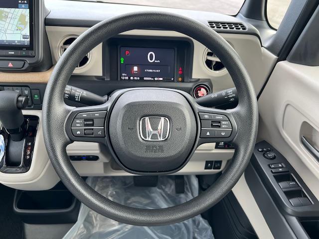 Ｎ－ＢＯＸ ベースグレード　届出済み未使用車　禁煙　コンフォートＰＫＧ　Ｈｏｎｄａセンシング　純正ナビ　地デジ　Ｂカメラ　Ｂｌｕｅｔｏｏｔｈ　両側電動スライドドア　ＬＥＤライト　シートヒーター　フロントドラレコ　ＥＴＣ　ＡＢＳ（11枚目）