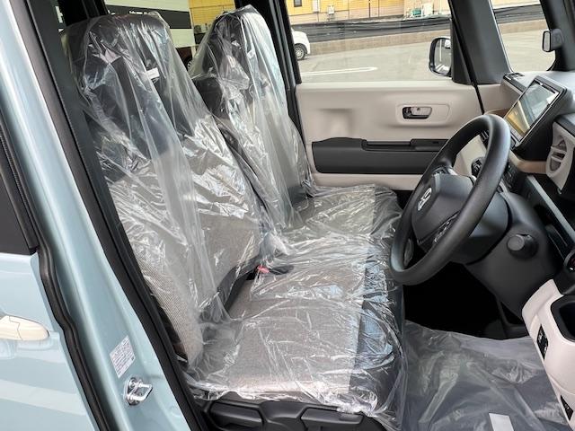 Ｎ－ＢＯＸ ベースグレード　届出済み未使用車　禁煙　コンフォートＰＫＧ　Ｈｏｎｄａセンシング　純正ナビ　地デジ　Ｂカメラ　Ｂｌｕｅｔｏｏｔｈ　両側電動スライドドア　ＬＥＤライト　シートヒーター　フロントドラレコ　ＥＴＣ　ＡＢＳ（25枚目）