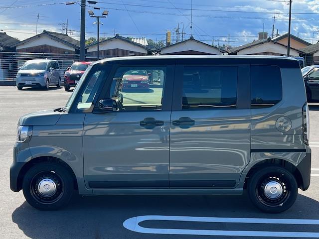 Ｎ－ＢＯＸジョイ ベースグレード　届出済み未使用車　禁煙車　ＪＯＹ　Ｈｏｎｄａセンシング　純正ナビ　地デジ　Ｂカメラ　Ｂｌｕｅｔｏｏｔｈ　片側電動スライドドア　ＬＥＤライト　シートヒーター　ＥＴＣ　前ドラレコ　１４インチホイール（4枚目）