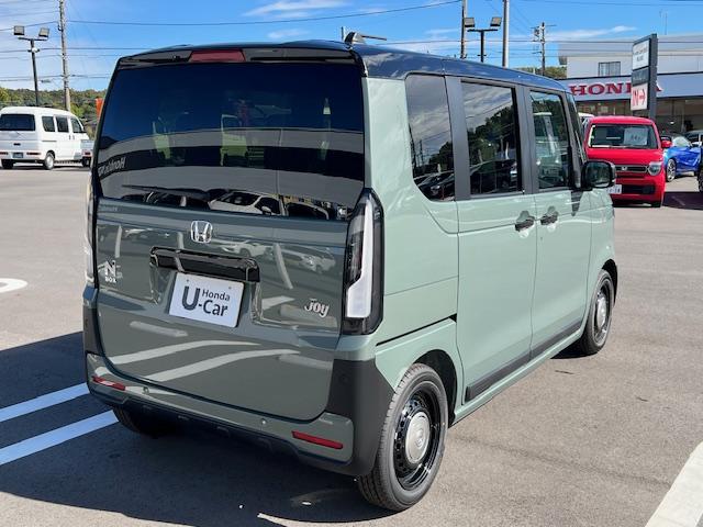 Ｎ－ＢＯＸジョイ ベースグレード　届出済み未使用車　禁煙車　ＪＯＹ　Ｈｏｎｄａセンシング　純正ナビ　地デジ　Ｂカメラ　Ｂｌｕｅｔｏｏｔｈ　片側電動スライドドア　ＬＥＤライト　シートヒーター　ＥＴＣ　前ドラレコ　１４インチホイール（6枚目）