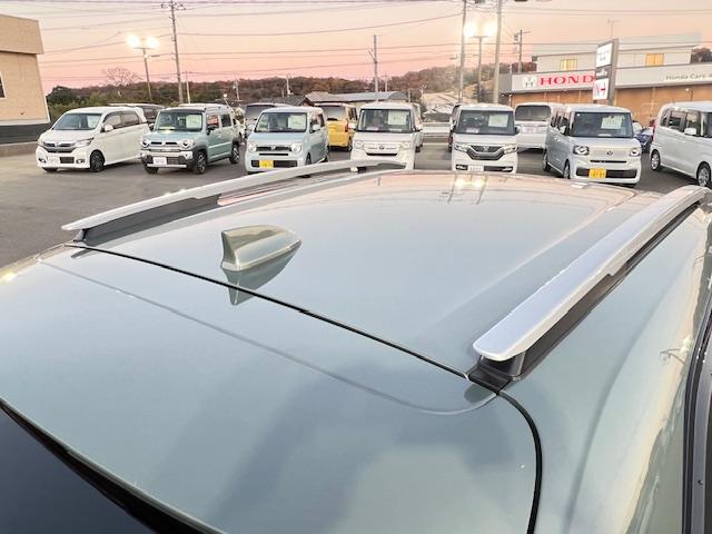 ヴェゼル e:HEVX・HuNTパッケージ 弊社デモカー 禁煙車 ワンオーナー車 Hondaセンシング 純正ナビ 地デジ Bカメラ Bluetooth ホンダコネクト オートリトラミラー コーナーセンサー LEDライト 前後ドラレコ ETC(11枚目)