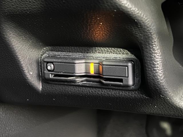 ヴェゼル e:HEVX・HuNTパッケージ 弊社デモカー 禁煙車 ワンオーナー車 Hondaセンシング 純正ナビ 地デジ Bカメラ Bluetooth ホンダコネクト オートリトラミラー コーナーセンサー LEDライト 前後ドラレコ ETC(41枚目)