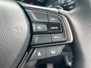 Ｚ　登録済み未使用車　禁煙車　Ｈｏｎｄａセンシング　純正ナビ　地デジ　Ｂカメラ　Ｂｌｕｅｔｏｏｔｈ　ＬＥＤヘッドライト　コーナーセンサー　前ドラレコ　１７インチアルミホイール　ＥＴＣ　ＤＶＤ　ソナー（12枚目）