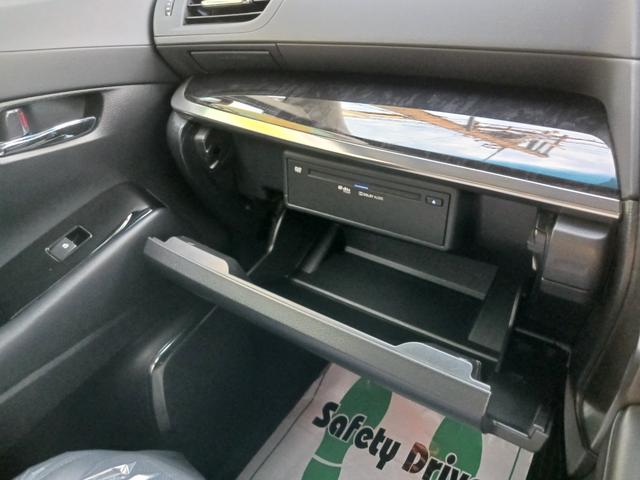 アルファード ２．５Ｓ　Ｃパッケージ　衝突被害軽減ブレーキ　チルトアップ＆スライドムーンルーフ　ディスプレイオーディオ　ＣＤ／ＤＶＤ　バックモニター　後席モニター　ＥＴＣ２．０　デジタルミラー　ベンチレーション　スペアタイヤ　点検記録簿（49枚目）