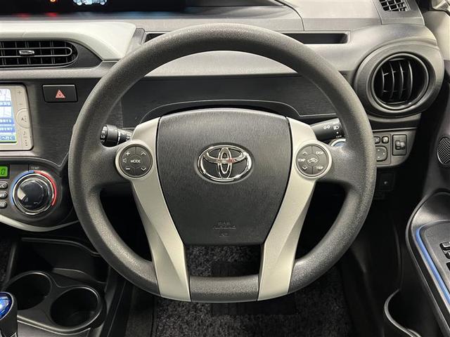 アクア S 7インチSDナビ ワンセグTV ブルートゥース CD SD バックモニター ETC シートヒーター 社外15インチAW スペアタイヤ トノカバー 電動格納式ドアミラー パワーウィンドウ スマートキー(10枚目)