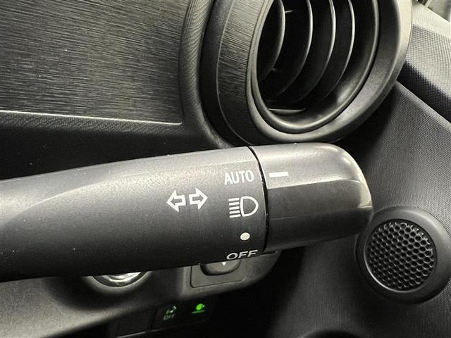 アクア S 7インチSDナビ ワンセグTV ブルートゥース CD SD バックモニター ETC シートヒーター 社外15インチAW スペアタイヤ トノカバー 電動格納式ドアミラー パワーウィンドウ スマートキー(13枚目)