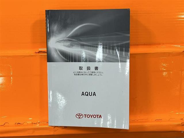 アクア S 7インチSDナビ ワンセグTV ブルートゥース CD SD バックモニター ETC シートヒーター 社外15インチAW スペアタイヤ トノカバー 電動格納式ドアミラー パワーウィンドウ スマートキー(28枚目)