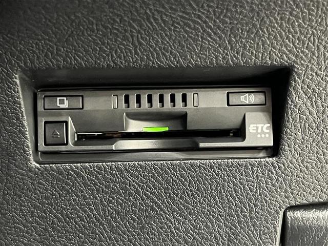 カローラフィールダー １．５Ｇ　ダブルバイビー　スマートキー＆プッシュスタート　ＴＶナビ　Ａストップ　盗難防止　カーテンエアバック　Ｂモニター　アルミホイール　フルオートエアコン　運転席エアバック　ＬＥＤヘッドライト　地デジＴＶ　横滑り防止　ＡＢＳ（19枚目）