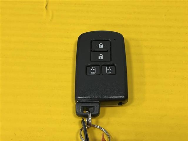 ノア G リアエアコン フルセグテレビ 盗難防止システム 1オーナ 記録簿付き エアバッグ アルミ キーレス アイドルストップ クルーズコントロール DVD再生 ETC メモリーナビ 3列シート ESC ABS(28枚目)