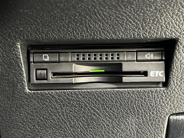 カローラアクシオ 1.5X アイドリングストップ付 運転席エアバッグ DVD 横滑り防止 ワンオーナー車 サイドエアバック 助手席エアバッグ ナビ&TV ワイヤレスキー エアコン パワーウインドウ パワステ ABS フルセグTV(13枚目)