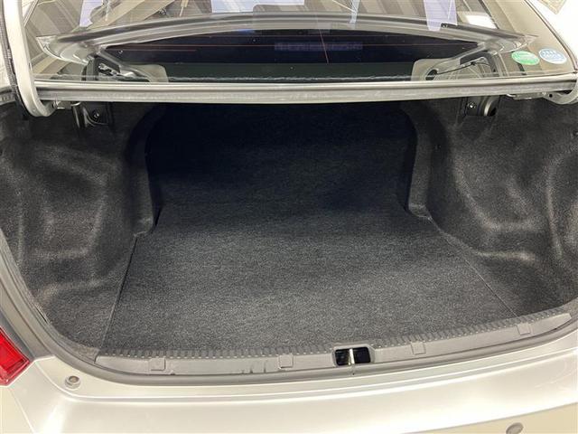 カローラアクシオ 1.5X アイドリングストップ付 運転席エアバッグ DVD 横滑り防止 ワンオーナー車 サイドエアバック 助手席エアバッグ ナビ&TV ワイヤレスキー エアコン パワーウインドウ パワステ ABS フルセグTV(19枚目)