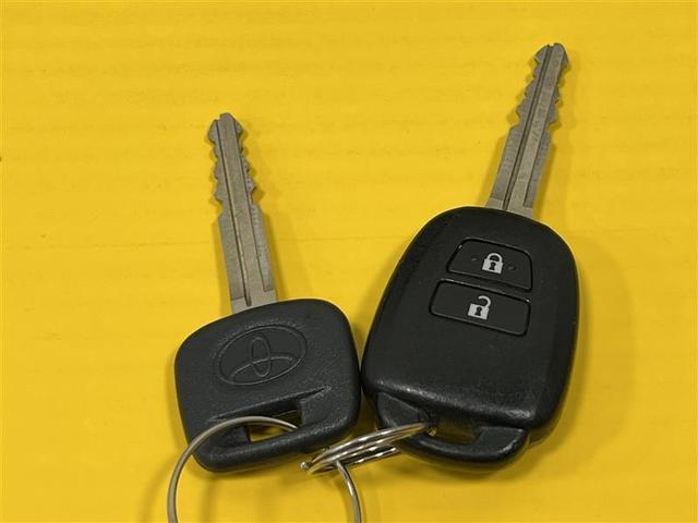 カローラアクシオ 1.5X アイドリングストップ付 運転席エアバッグ DVD 横滑り防止 ワンオーナー車 サイドエアバック 助手席エアバッグ ナビ&TV ワイヤレスキー エアコン パワーウインドウ パワステ ABS フルセグTV(20枚目)