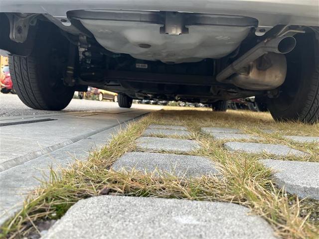 カローラアクシオ 1.5X アイドリングストップ付 運転席エアバッグ DVD 横滑り防止 ワンオーナー車 サイドエアバック 助手席エアバッグ ナビ&TV ワイヤレスキー エアコン パワーウインドウ パワステ ABS フルセグTV(25枚目)