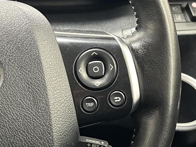 シエンタ ハイブリッド G セーフティーエディション 衝突軽減ブレーキ スマキー LEDヘッドライト フルセグTV イモビライザー 1オーナー クルーズコントロール ウォークスルー 記録簿有 バックモニター エアバッグ 横滑り防止装置 ナビ・TV ABS(10枚目)