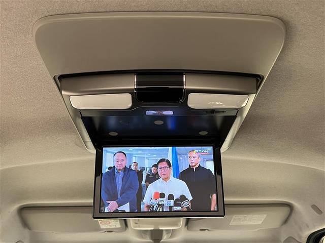 後席モニター付！