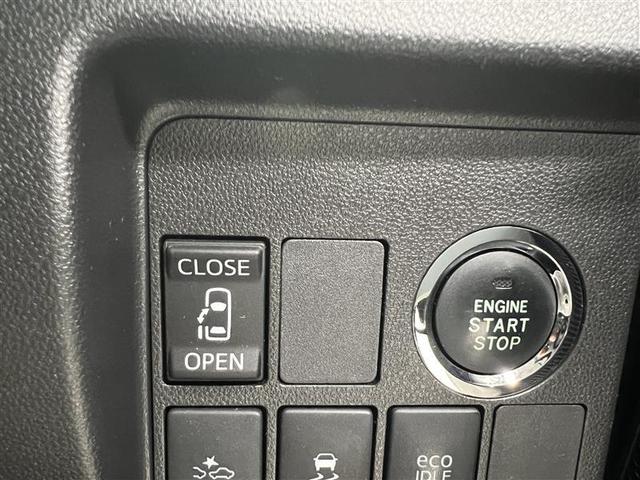 プッシュスタート！運転席からも左側自動スライドドアの操作が可能！