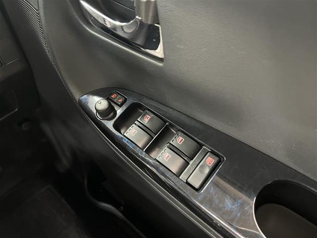 電動格納式ドアミラー！全席パワーウインドウ！運転席にはオート機能付！