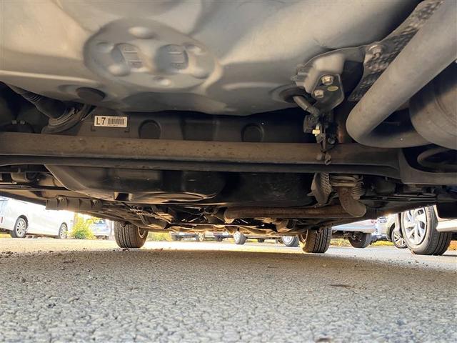 ヴィッツ １．３Ｆ　ＬＥＤエディション　Ｂカメラ　アイドルストップ　衝突軽減ブレーキ　ワンセグテレビ　ＥＴＣ車載器　ＬＥＤヘッドライト　スマートキー＆プッシュスタート　キーフリーシステム　エアコン　横滑り防止　デュアルエアバック　ＡＢＳ（31枚目）