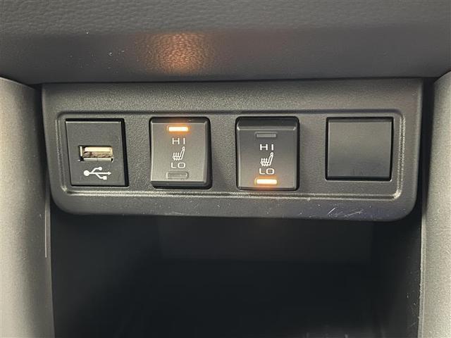 カローラクロス ハイブリッド　Ｚ　衝突軽減ブレーキ　記録簿有　スマキ－　ワンオーナ　Ｂモニター　アクティブクルーズコントロール　イモビ　ＬＥＤ　ＡＣ　運転席Ｐシート　メディアプレイヤー接続　キーレス　パワステ　アルミ　エアバッグ（22枚目）