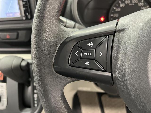 パッソ Ｘ　ＬパッケージＳ　衝突回避支援ブレーキ機能　横滑り防止機能　Ｉストップ　盗難防止システム　スマトキー　バックモニター　Ｗエアバック　ワンセグＴＶ　オートエアコン　ナビ　エアバッグ　パワーウィンドウ　前席ベンチシート（10枚目）