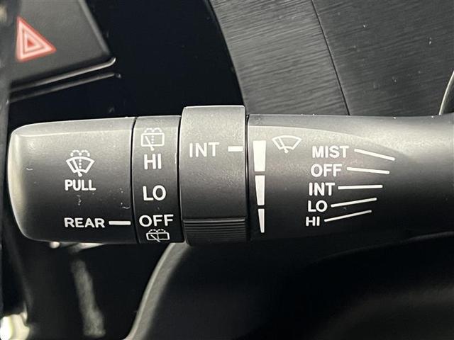 アクア Ｇ　誤発進抑制機能　バックモニタ　メンテナンスノート　デュアルエアバック　ナビＴＶ　パワーウィンドウ　ＥＳＣ　ＡＴエアコン　ＡＢＳ　パワーステアリング　オートクルーズ　運転席エアバッグ　ＥＴＣ（12枚目）