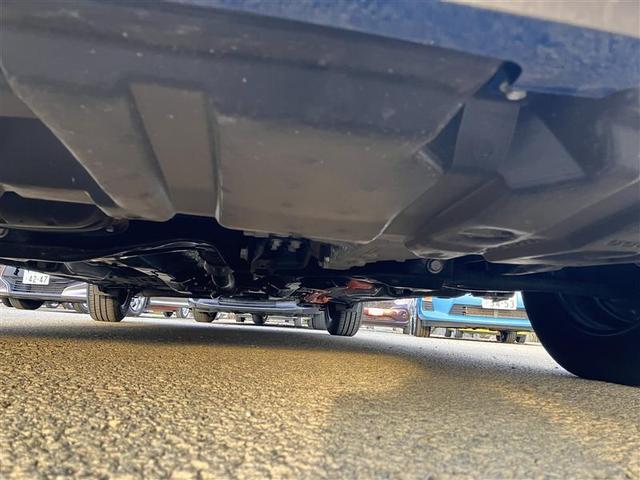 アクア Ｇ　誤発進抑制機能　バックモニタ　メンテナンスノート　デュアルエアバック　ナビＴＶ　パワーウィンドウ　ＥＳＣ　ＡＴエアコン　ＡＢＳ　パワーステアリング　オートクルーズ　運転席エアバッグ　ＥＴＣ（28枚目）