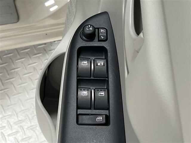 パッソ X S 衝突回避支援システム 整備記録簿 盗難防止システム キーフリーシステム デュアルエアバック 地デジTV スマートキー メモリナビ iストップ ESC ベンチシート エアバック付き パワーウィンドウ(18枚目)