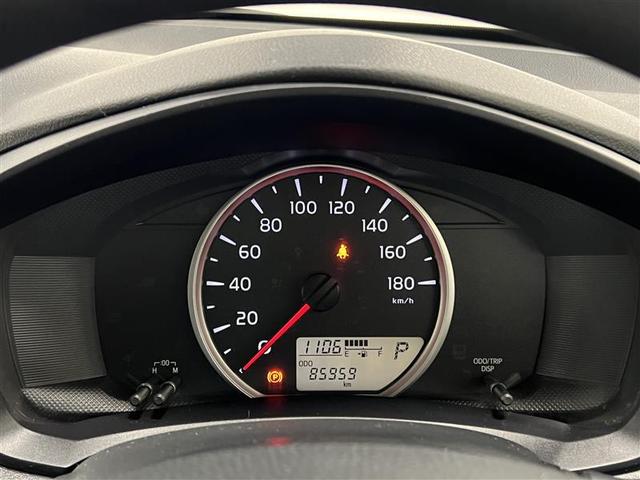 カローラフィールダー ＥＸ　ワンオーナー　１セグ　スマートキー＆プッシュスタート　ＰＷ　メモリナビ　キーレス　エアバッグ　マニュアルエアコン　横滑り防止装置　ＥＴＣ　ナビ＆ＴＶ　イモビライザー　アイドリングストップ　ＡＢＳ（10枚目）