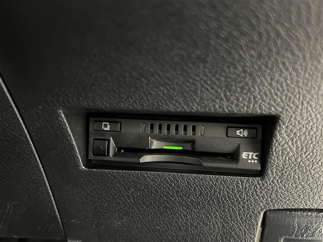 カローラフィールダー ＥＸ　ワンオーナー　１セグ　スマートキー＆プッシュスタート　ＰＷ　メモリナビ　キーレス　エアバッグ　マニュアルエアコン　横滑り防止装置　ＥＴＣ　ナビ＆ＴＶ　イモビライザー　アイドリングストップ　ＡＢＳ（23枚目）