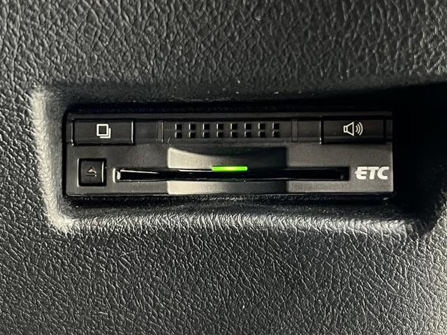 シエンタ Ｇ　ナビ・ＴＶ　スマートキープッシュスタート　アイドリングＳ　１オ－ナ－　リアカメラ　地デジフルセグ　フルオートエアコン　パワーウィンド　ＥＴＣ　運転席エアバック　パワステ　キーフリーシステム　ＡＢＳ（18枚目）