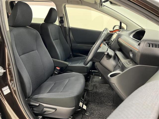 シエンタ Ｇ　ナビ・ＴＶ　スマートキープッシュスタート　アイドリングＳ　１オ－ナ－　リアカメラ　地デジフルセグ　フルオートエアコン　パワーウィンド　ＥＴＣ　運転席エアバック　パワステ　キーフリーシステム　ＡＢＳ（22枚目）