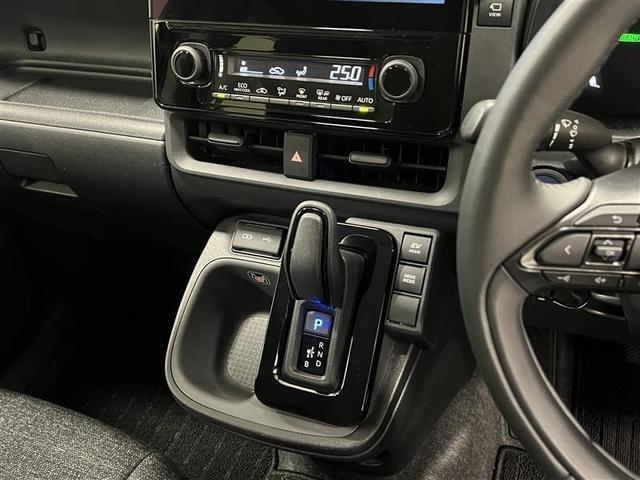 シエンタ ハイブリッドＺ　ＴＳＳ　ワンオーナ　エアバック　キーレスエントリー　ナビＴＶ　イモビライザー　整備記録簿　バックモニター　ＬＥＤヘッドライト　ＥＴＣ車載器　横滑り防止　スマートキー　オートエアコン　サイドエアバッグ（20枚目）