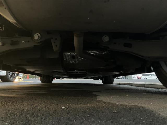 Ｃ－ＨＲ Ｇ　ＴＳＳ　ワンオナ　エアロ　ＤＶＤ再生可　定期点検記録簿　ＬＥＤヘッド　バックモニタ　イモビライザー　ナビ＆ＴＶ　ＥＴＣ付　キーフリーシステム　スマキー　横滑り防止機能　クルーズＣ　エアバッグ　アルミ（33枚目）