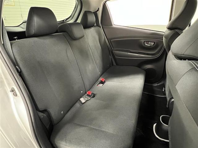 ヴィッツ Ｕ　盗難防止システム　衝突被害軽減ブレーキ　ＤＶＤ　ＬＥＤヘッドライト　キーレス　ＡＢＳ　エアコン　Ｂカメラ　スマートストップ　スマートキー　パワステ　ナビＴＶ　横滑り防止装置　パワーウィンドウ（27枚目）