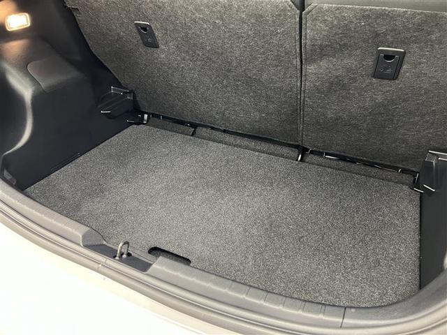 ヴィッツ Ｕ　盗難防止システム　衝突被害軽減ブレーキ　ＤＶＤ　ＬＥＤヘッドライト　キーレス　ＡＢＳ　エアコン　Ｂカメラ　スマートストップ　スマートキー　パワステ　ナビＴＶ　横滑り防止装置　パワーウィンドウ（29枚目）