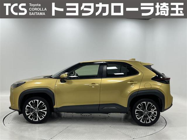 ヤリスクロス ハイブリッドＺ　インテリジェントキー　アルミホイル　試乗車　ＬＥＤライト　１オ－ナ－　リアカメラ　ナビ　クルーズコントロール　横滑り防止システム　メモリーナビゲーション　電動シ－ト　パワステ　オートエアコン　ＡＢＳ（4枚目）