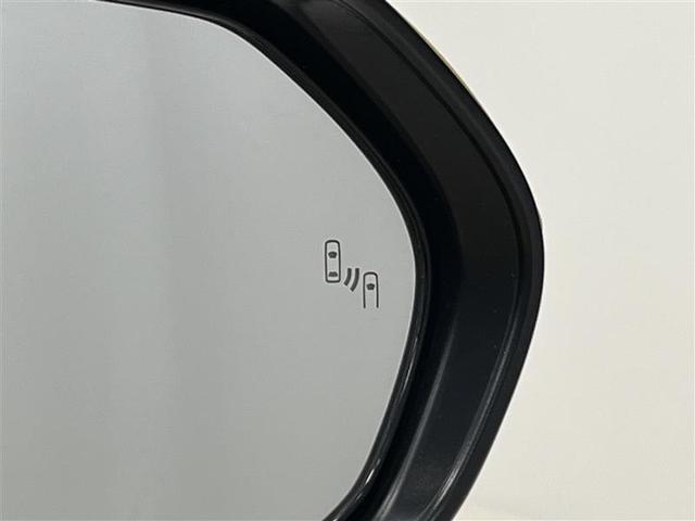 ヤリスクロス ハイブリッドＺ　インテリジェントキー　アルミホイル　試乗車　ＬＥＤライト　１オ－ナ－　リアカメラ　ナビ　クルーズコントロール　横滑り防止システム　メモリーナビゲーション　電動シ－ト　パワステ　オートエアコン　ＡＢＳ（32枚目）