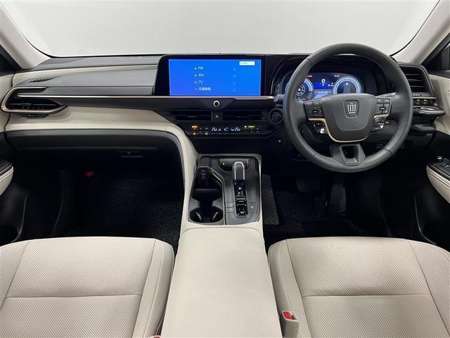 �ǂ��̃V�[�g�ɍ����Ă��A���ʂȈړ������I�����ړ��̏��Ȃ��C���p�l����I