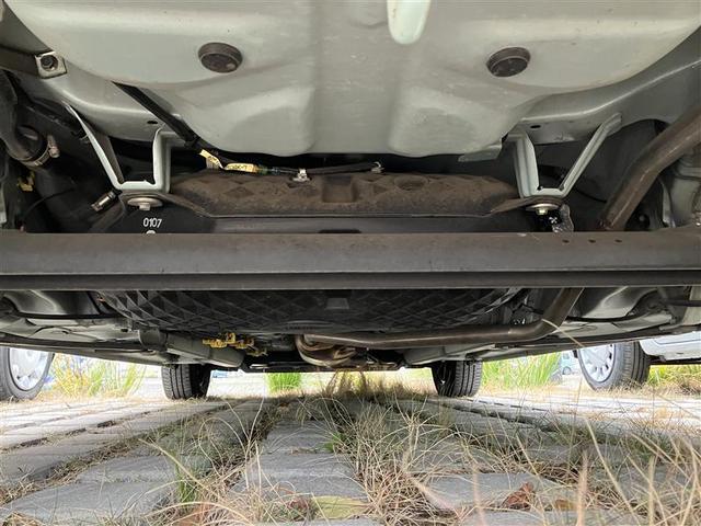 ムーヴキャンバス Ｇメイクアップ　ＳＡＩＩＩ　ＡＵＸ接続　地デジ　衝突軽減ブレーキ　インテリキー　Ｗ電動ドア　ＬＥＤヘッド　盗難防止システム　横滑り防止装置　ナビＴＶ　キーフリーシステム　バックカメラ　アイドリングストップ　オートエアコン　ＡＢＳ（29枚目）